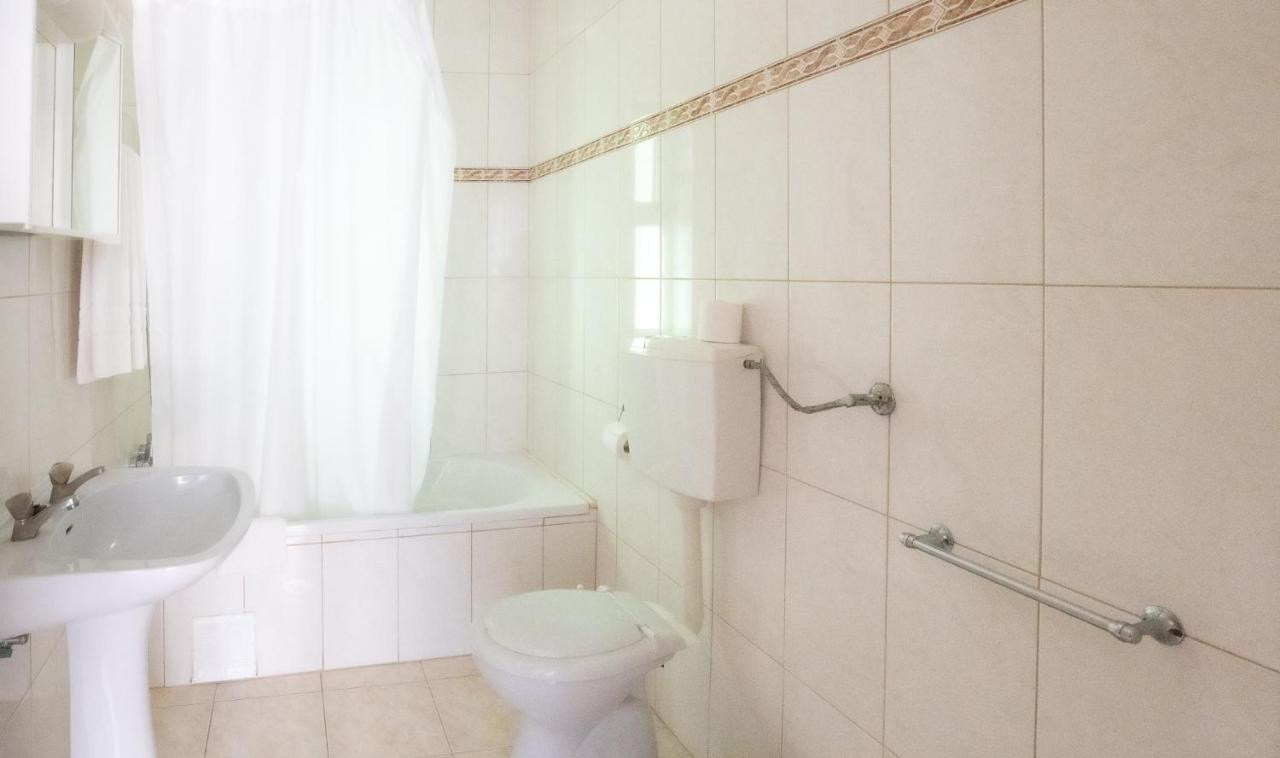 Apartamentos Pedro For Families By Bedzy Albufeira Exterior foto